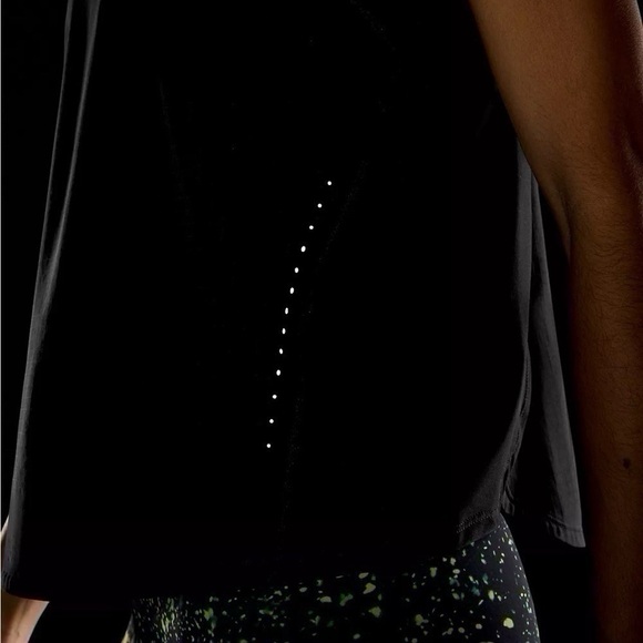 NEW Lululemon Lightweight Stretch Run Short Sleeve Top - Picture 5 of 12